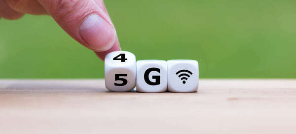 Symbol of the change from 4G to 5G - Image