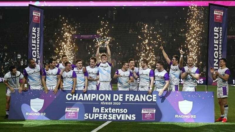 Racing 92 Natixis Sevens seen from the front with "Champion de france" billboard